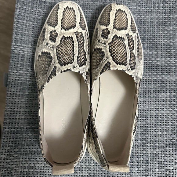 Vince shoes size 8.5 - Picture 2 of 8